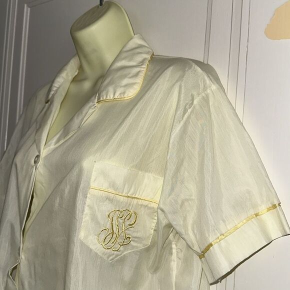 Vintage Bel-Aire Stylecraft Lingerie light yellow pajama top & robe - Picture 9 of 11